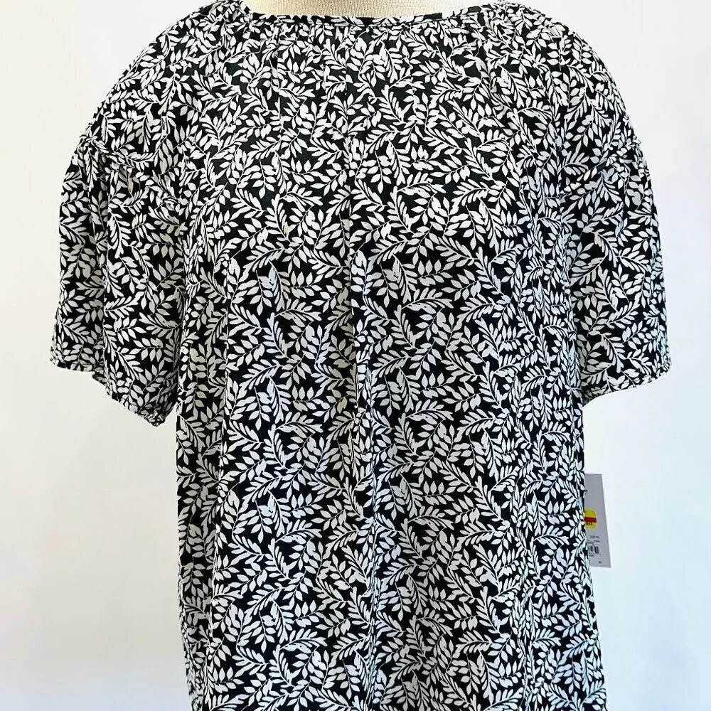 NWT CROFT & BARROW Women Short Sleeve Pullover Casual Black Floral Shirt Size XL - Picture 4 of 14